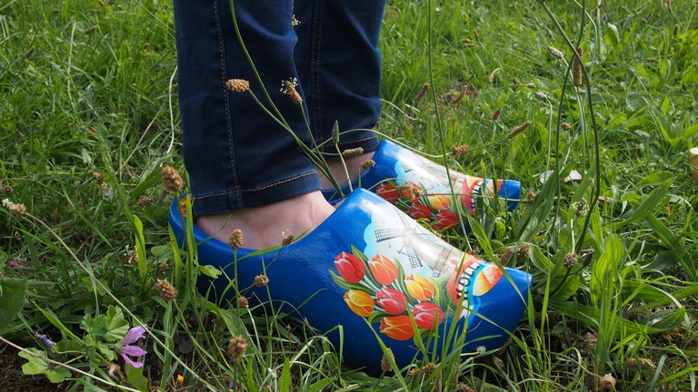 cloglife dutch wooden shoes